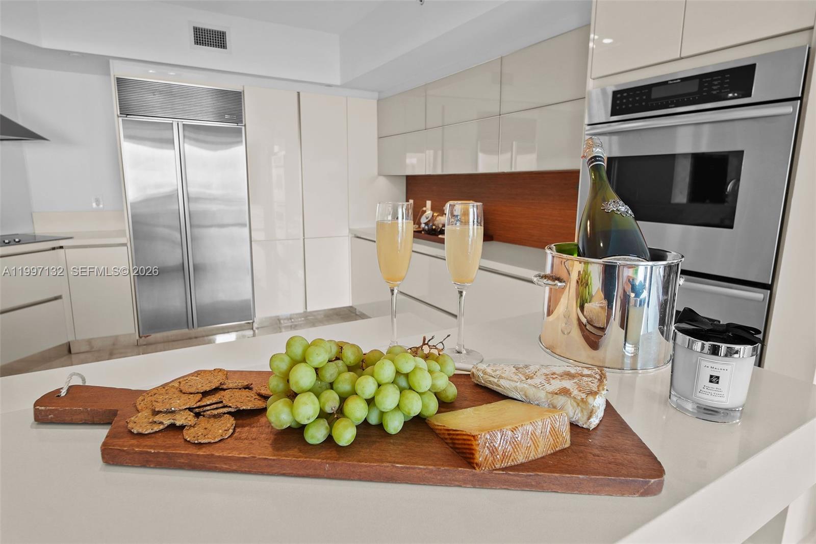 THE PENINSULA II CONDO - Residential Lease