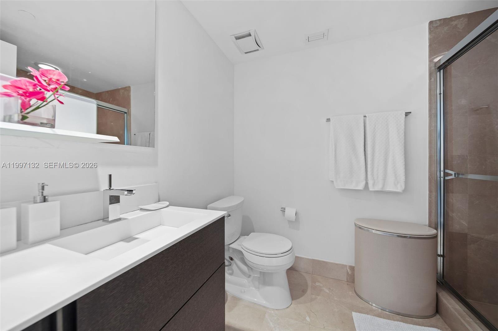 THE PENINSULA II CONDO - Residential Lease