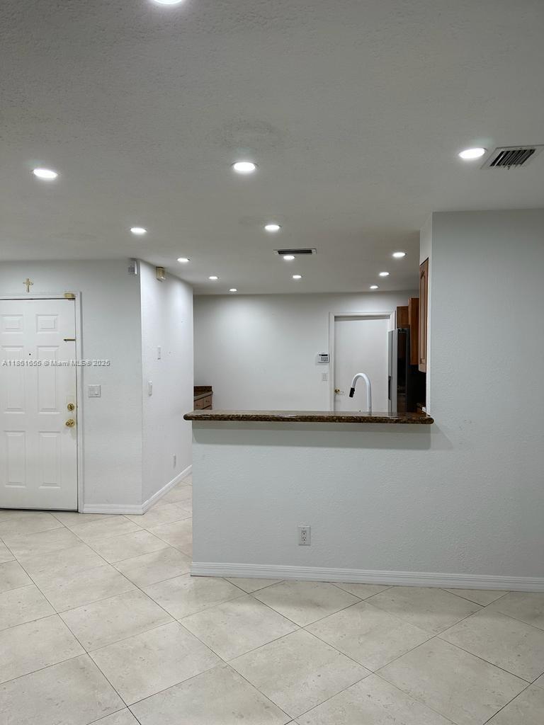 SAN REMO VILLAGE - Residential Lease