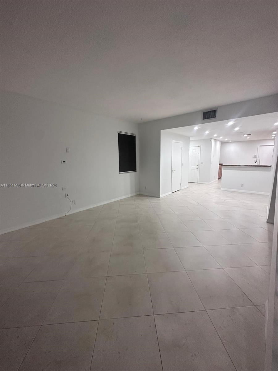 SAN REMO VILLAGE - Residential Lease