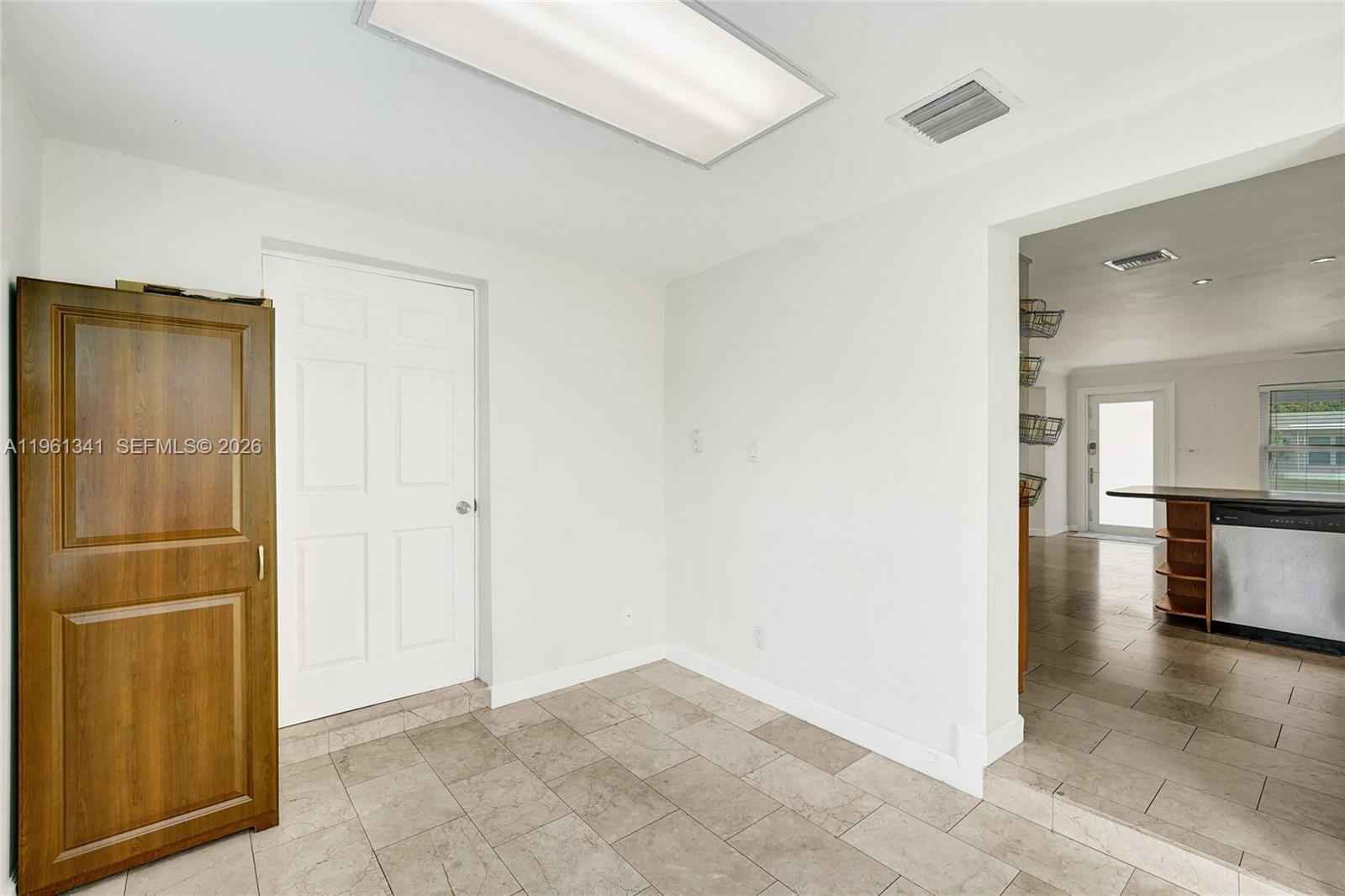 AVON HEIGHTS - Residential