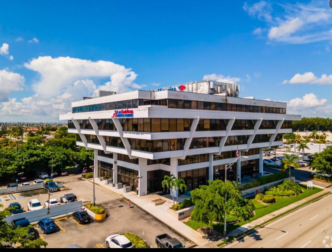 PERFECT OFFICE SPACE FOR BUSINESS, CALL NOW THIS WONT LAST!