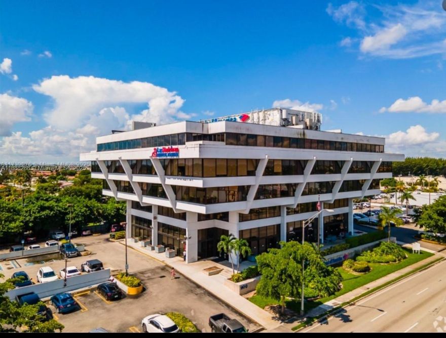 PERFECT OFFICE SPACE FOR BUSINESS, CALL NOW THIS WONT LAST!