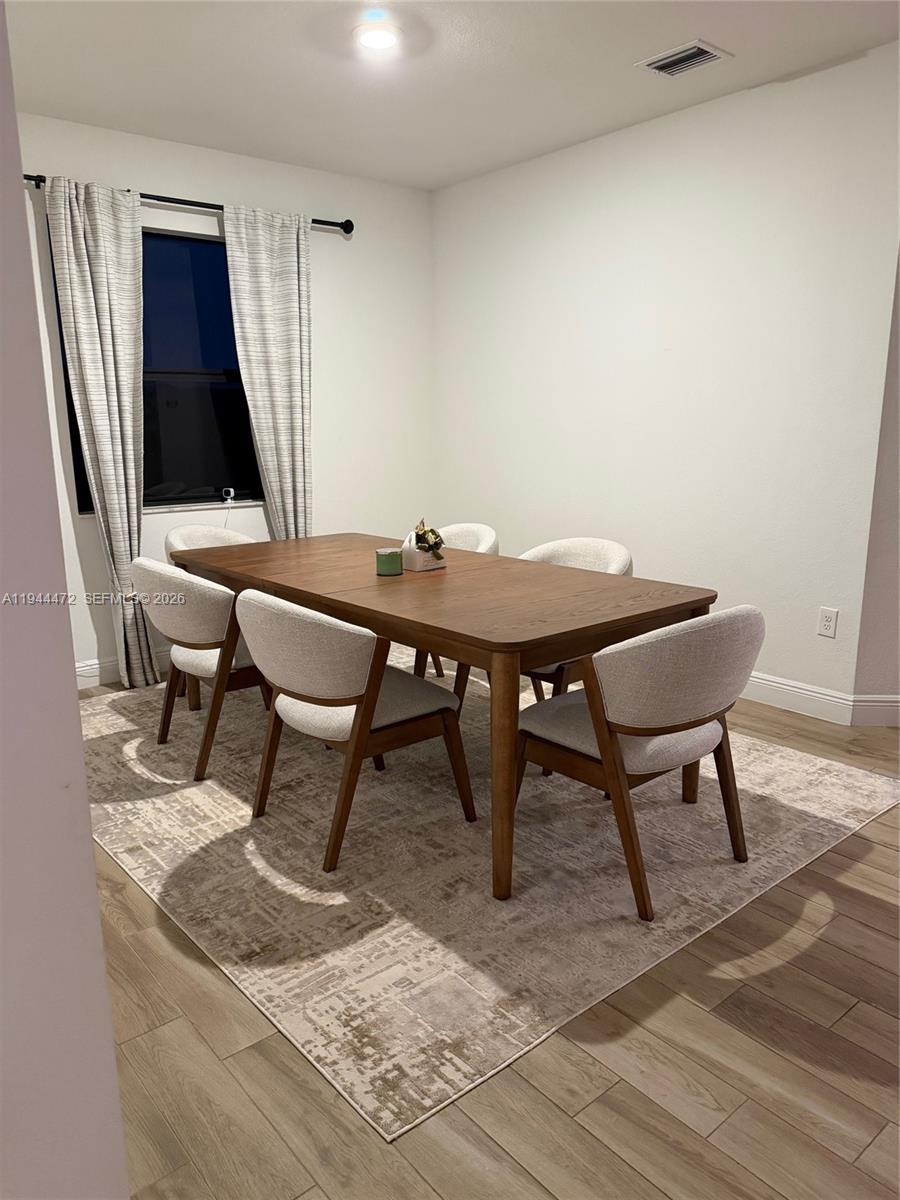 SILVER PALM EAST SEC FIVE - Residential