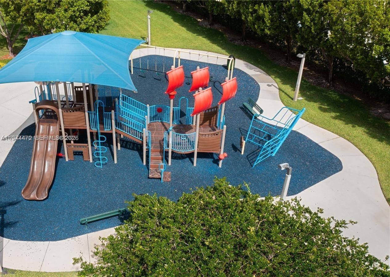 SILVER PALM EAST SEC FIVE - Residential