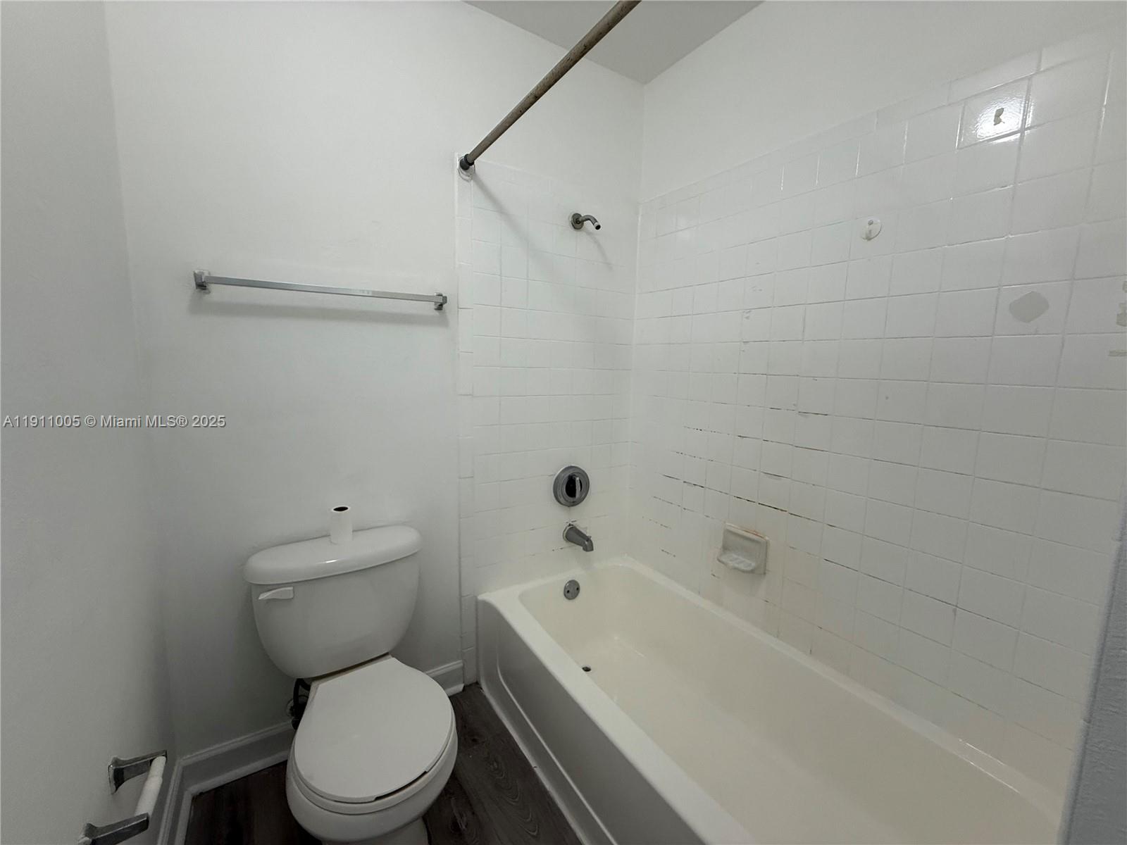 PRESERVE AT AVERY LAKES - Residential Lease