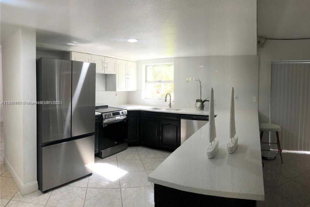 CUTLER LANDINGS 1ST ADDN - Residential