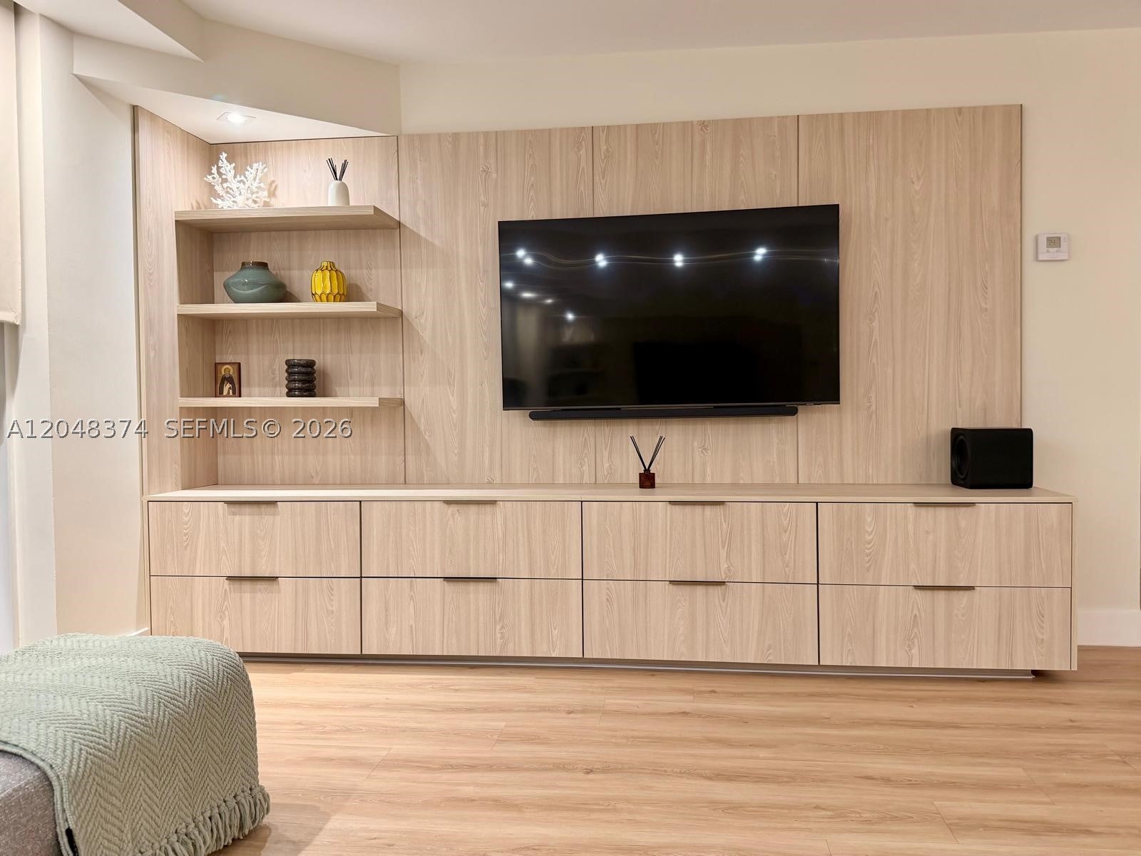 10275 Collins Ave 333