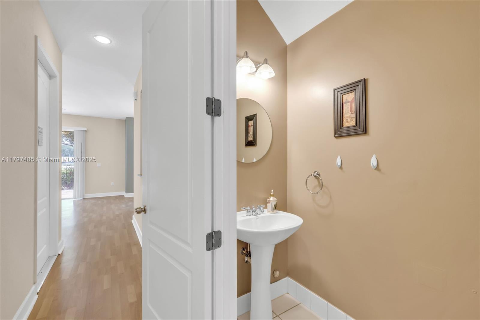 PINE ISLAND COMMERCIAL - Residential