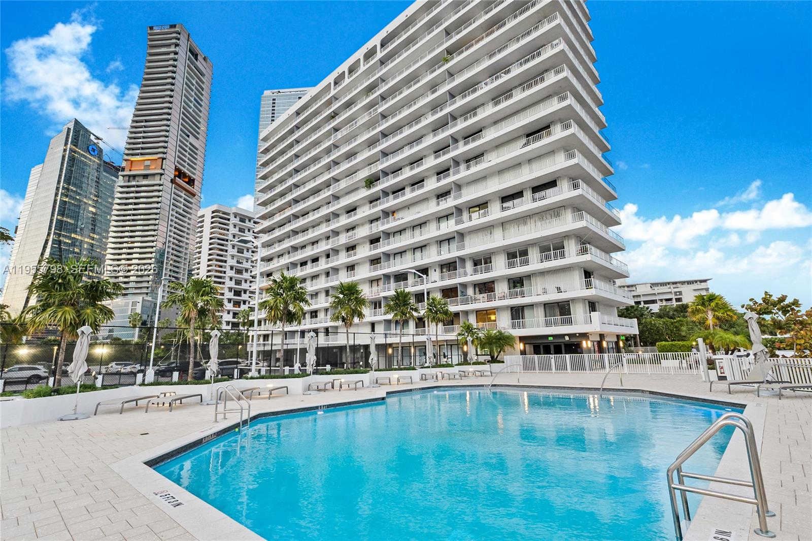 BRICKELL HARBOUR CONDO - Residential