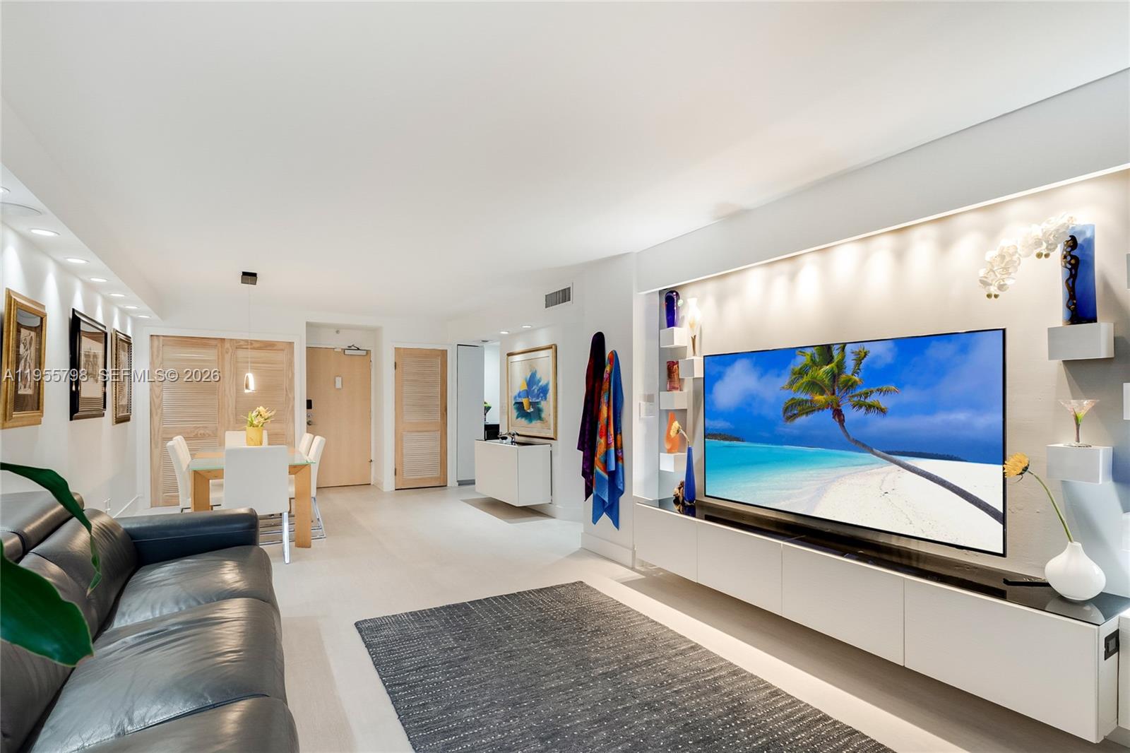 BRICKELL HARBOUR CONDO - Residential