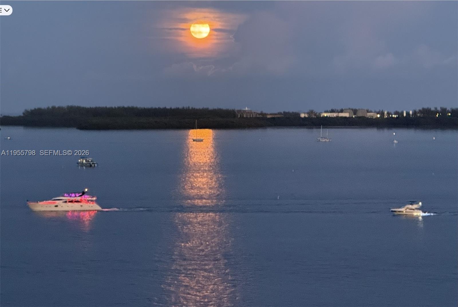 BRICKELL HARBOUR CONDO - Residential