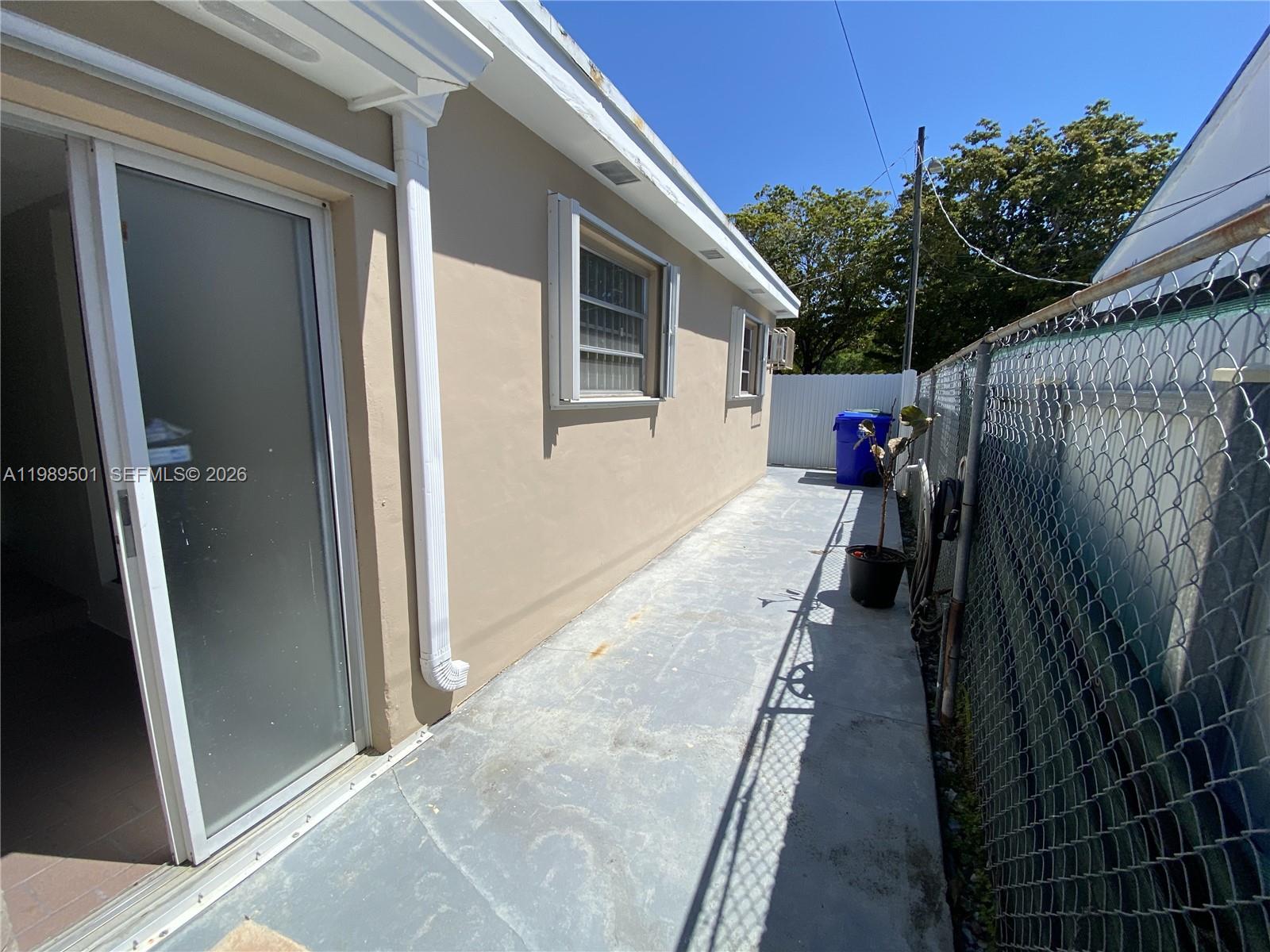 TAMIAMI PINES - Residential Income