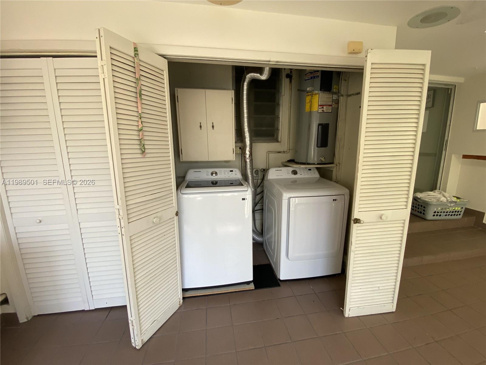 TAMIAMI PINES - Residential Income