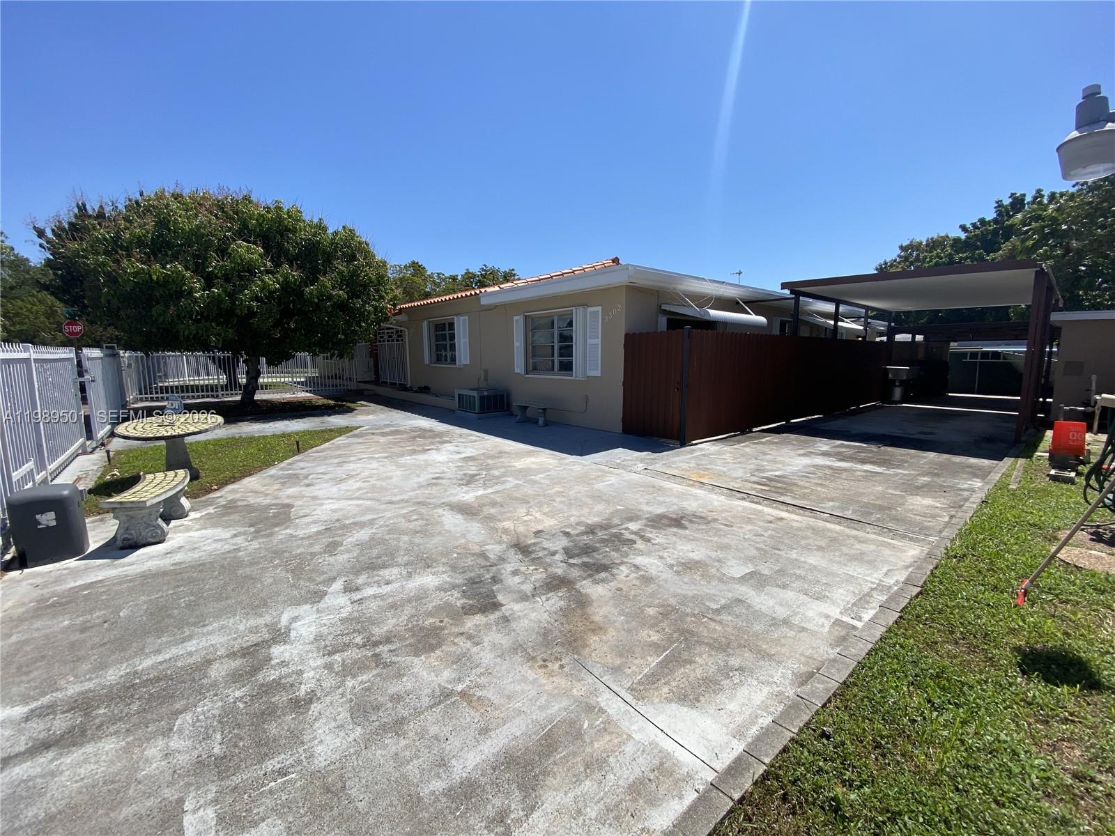 TAMIAMI PINES - Residential Income