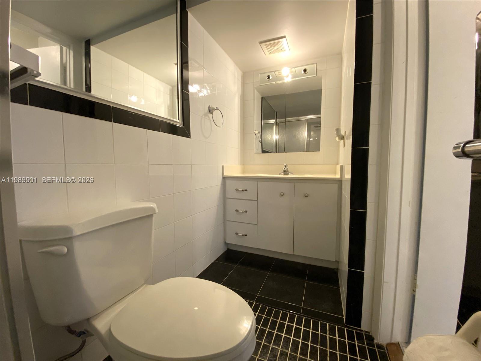 TAMIAMI PINES - Residential Income