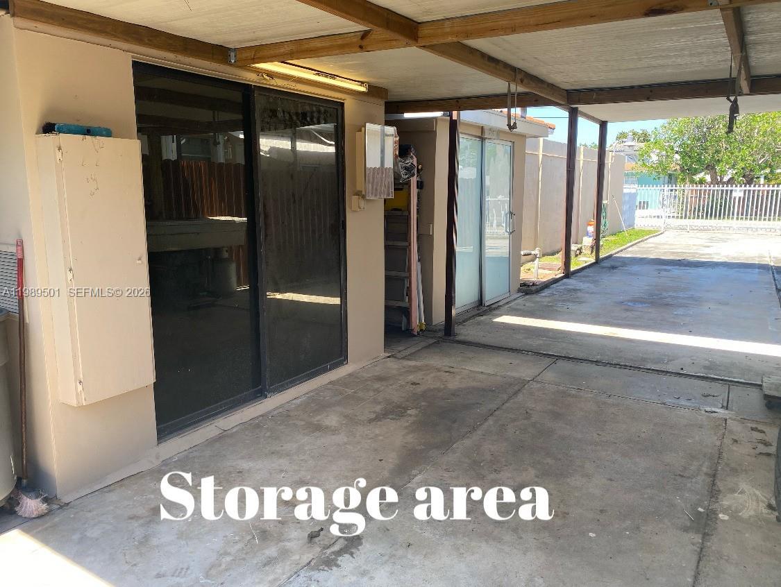 TAMIAMI PINES - Residential Income