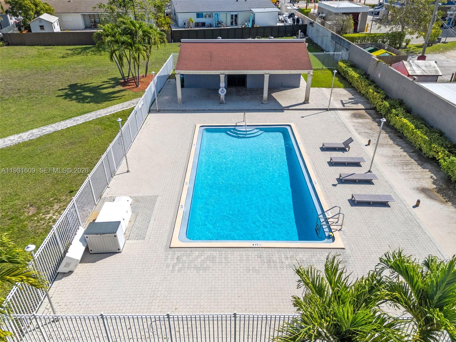 OLD CUTLER COVE ADDN - Residential