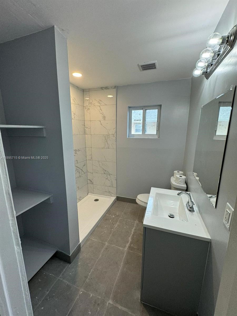 LAKE AVE ADD TO WPB - Residential Lease
