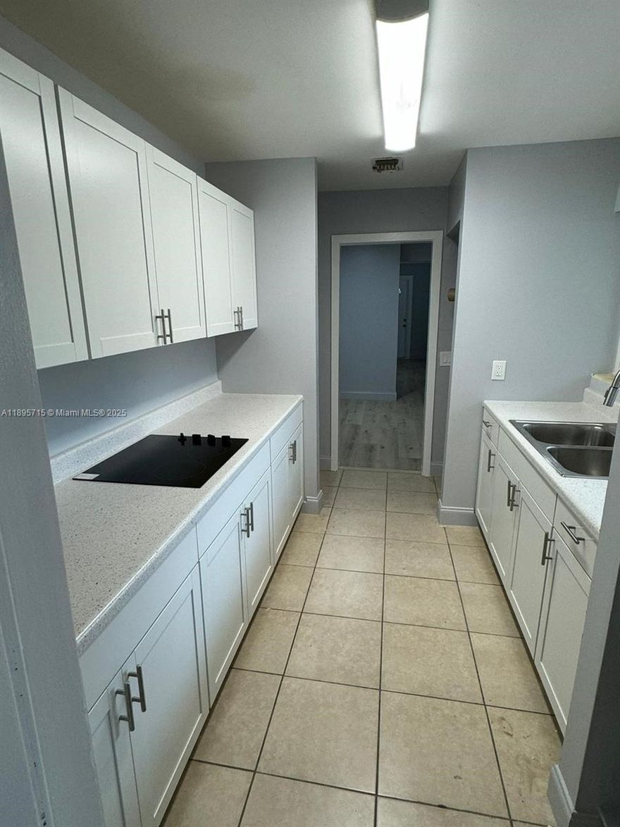 3 bedrooom 2 bathroom rental. Updated kitchen and bathrooms. Central AC. Walking distance to downtown west palm beach