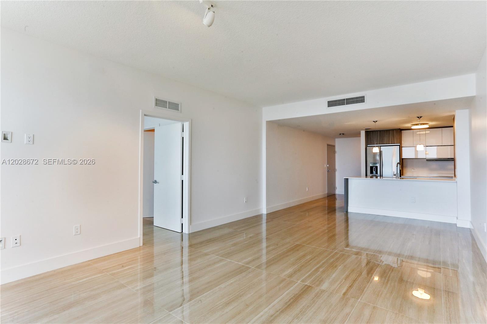 600 NE 27th St 1504