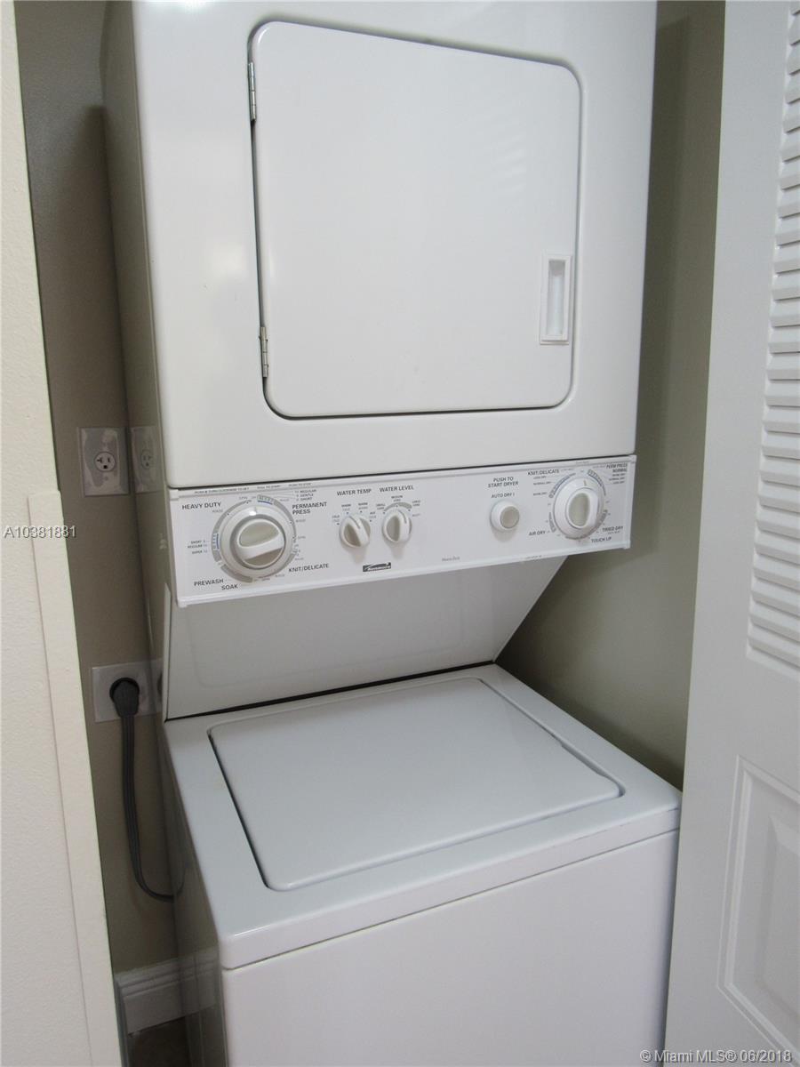 SUNRISE LAKES 187 CONDO - Residential