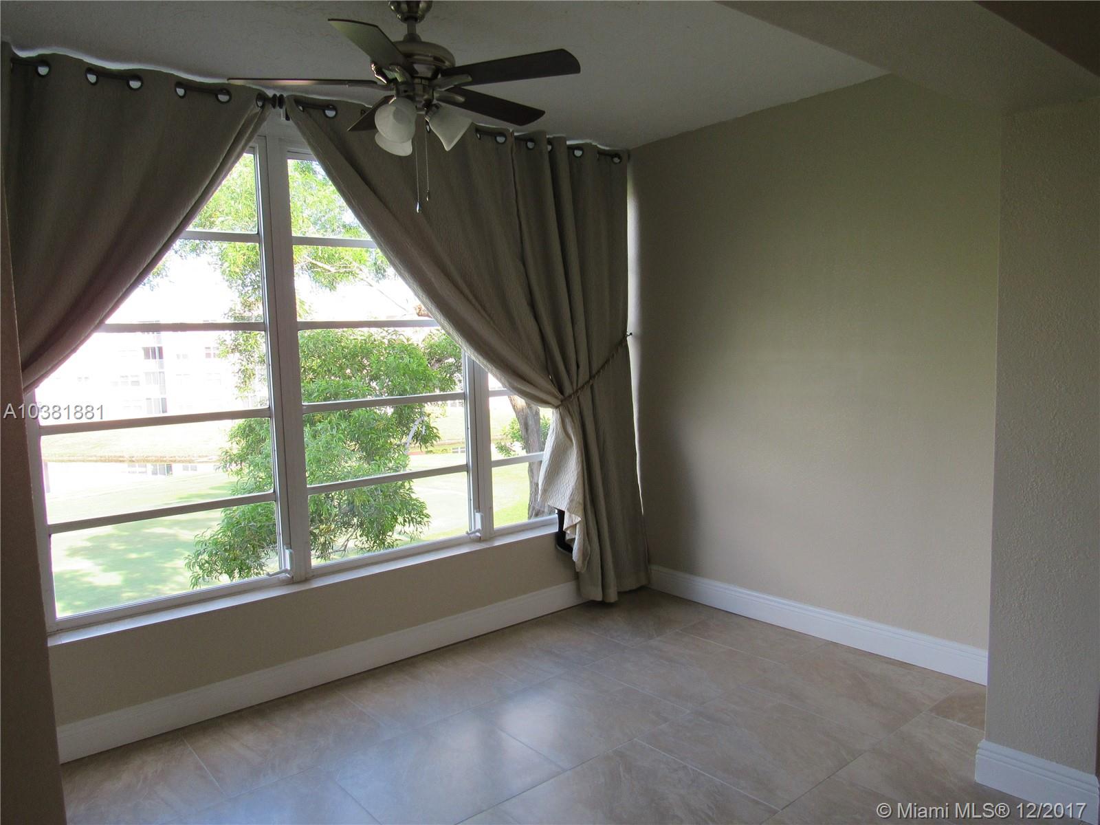 SUNRISE LAKES 187 CONDO - Residential