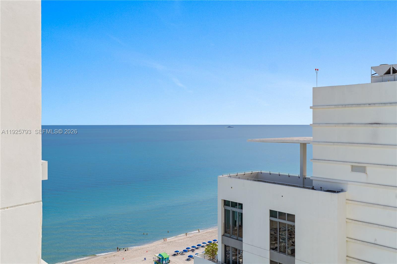FONTAINEBLEAU III OCEAN C - Residential