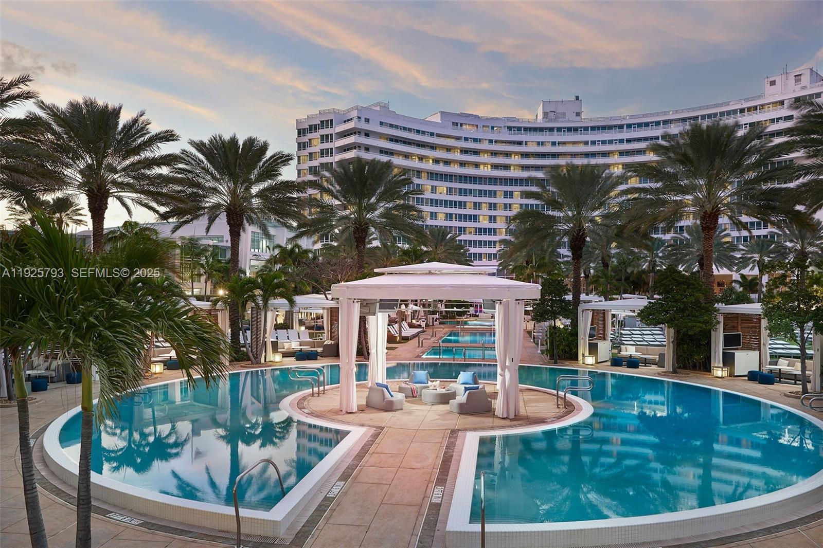 FONTAINEBLEAU III OCEAN C - Residential