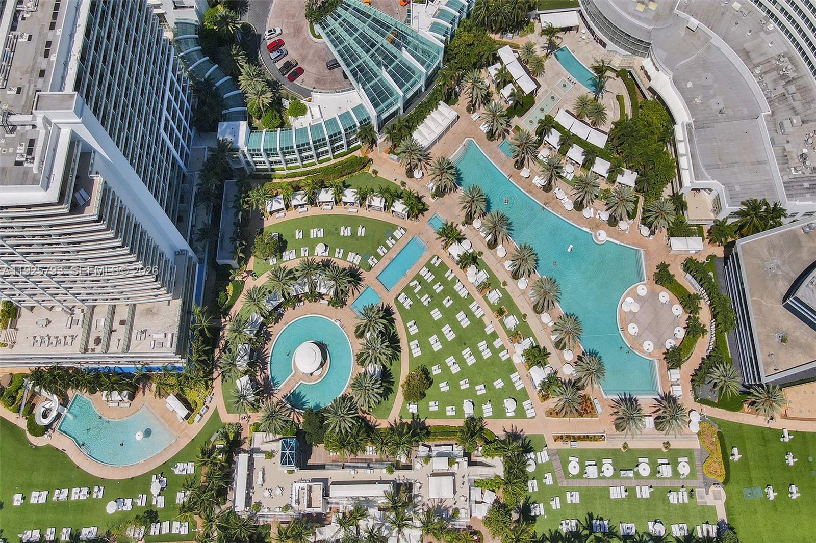 FONTAINEBLEAU III OCEAN C - Residential