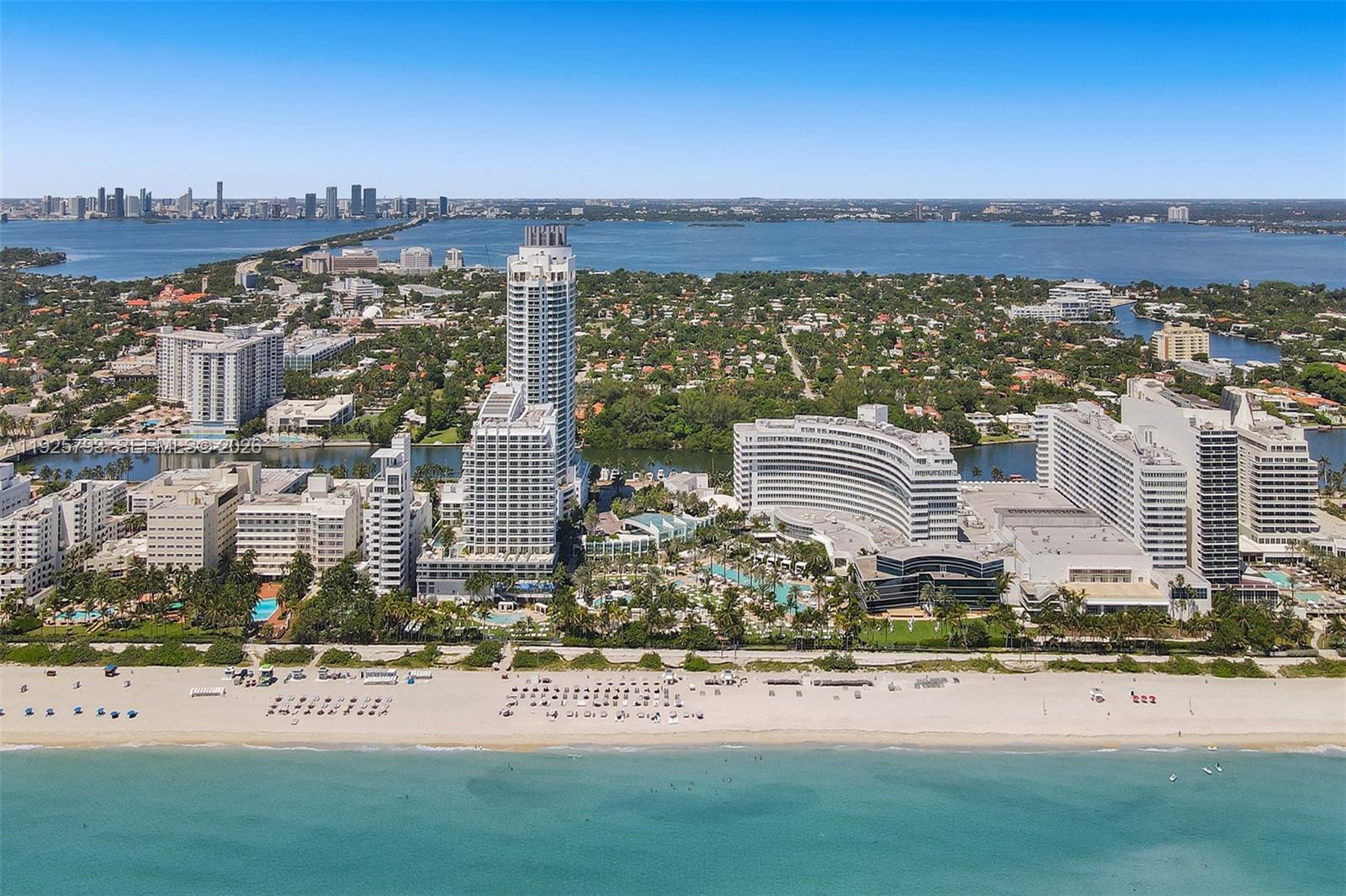 FONTAINEBLEAU III OCEAN C - Residential