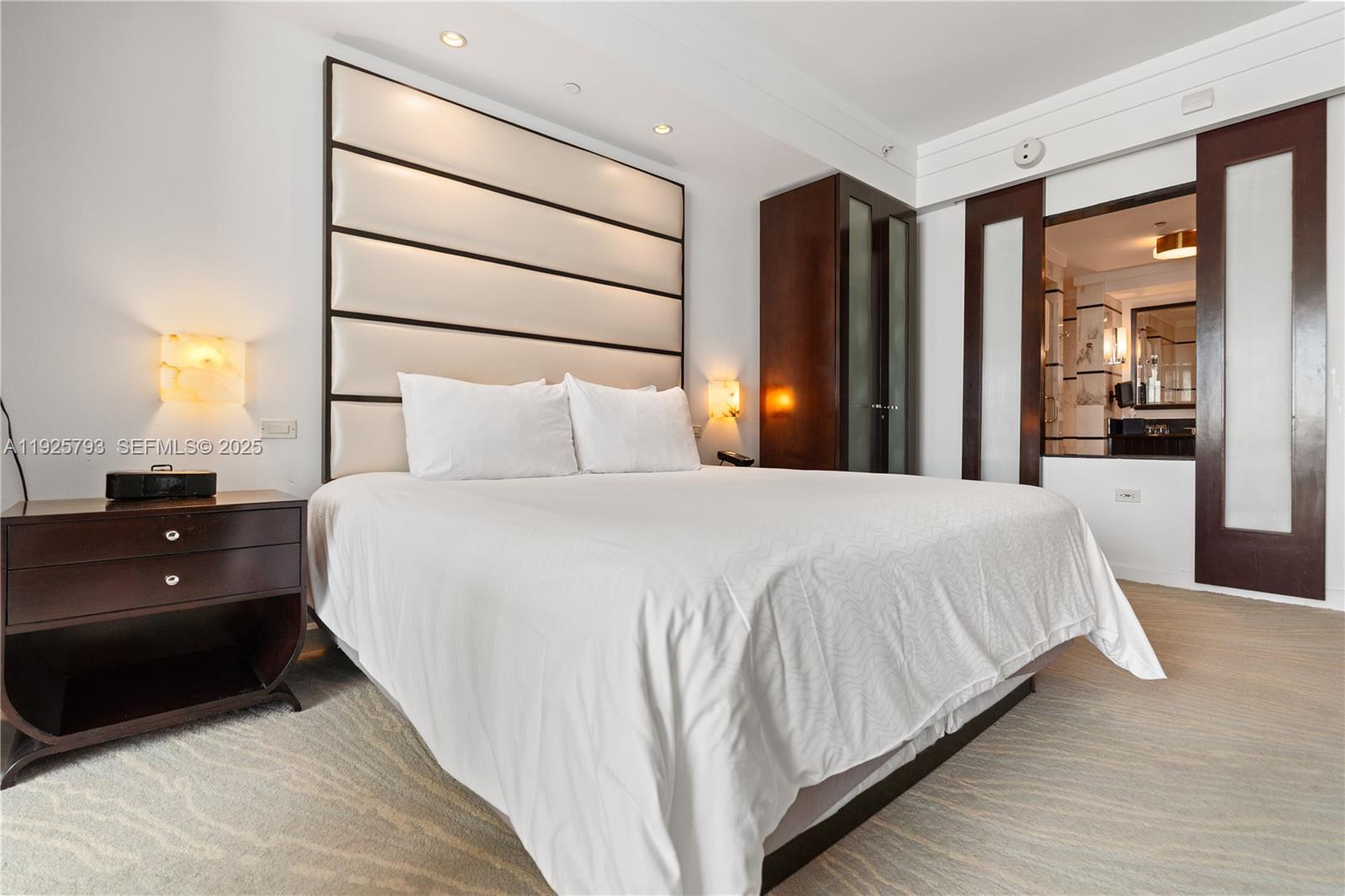 FONTAINEBLEAU III OCEAN C - Residential