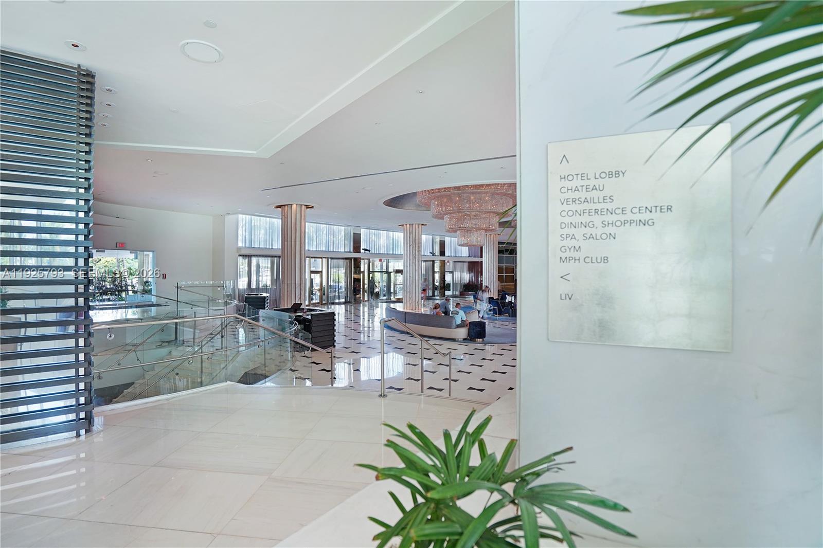 FONTAINEBLEAU III OCEAN C - Residential