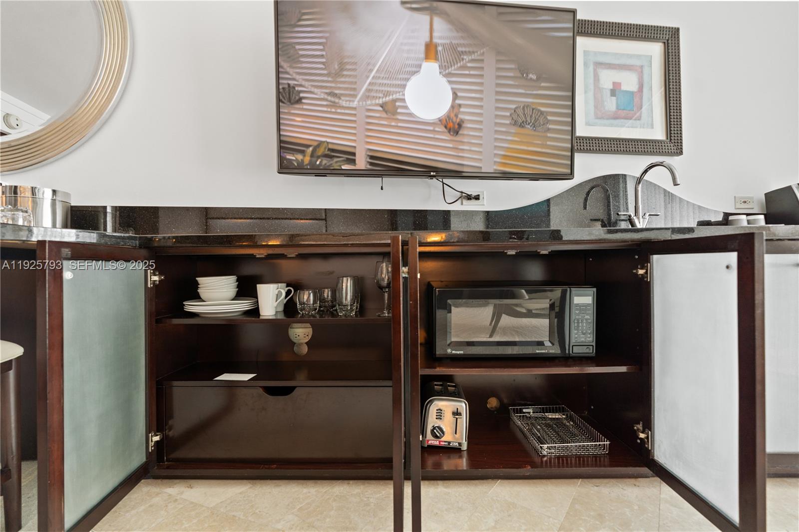 FONTAINEBLEAU III OCEAN C - Residential