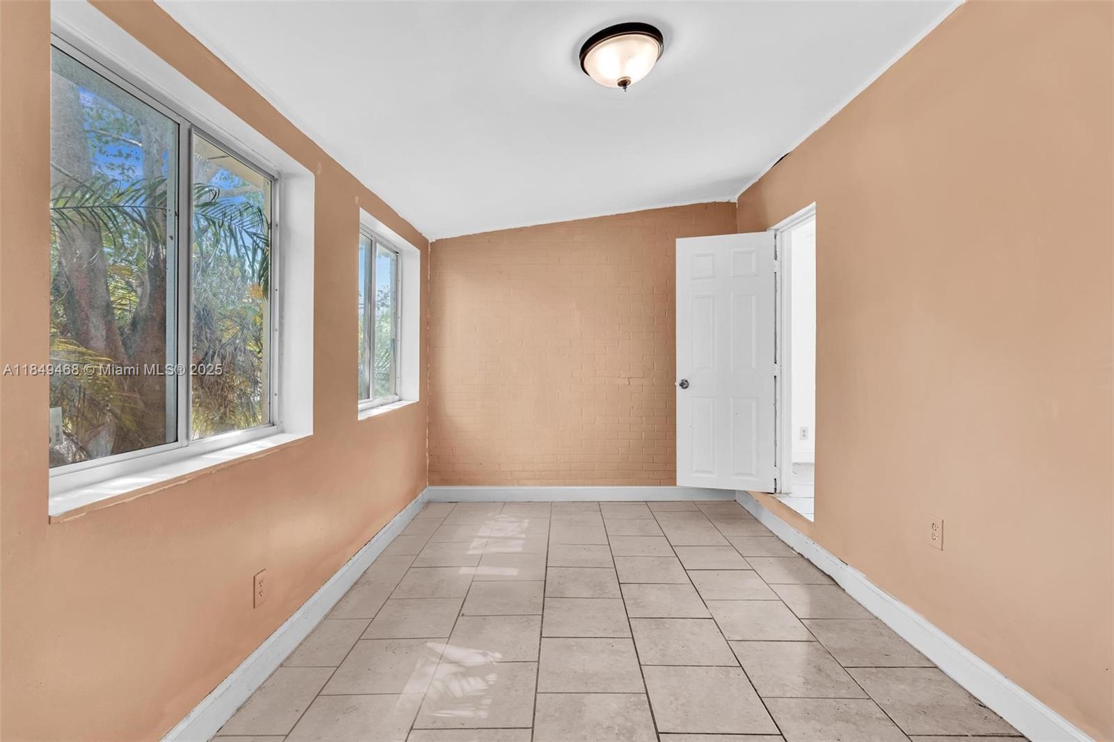 STRATHFORD HEIGHTS - Residential Lease