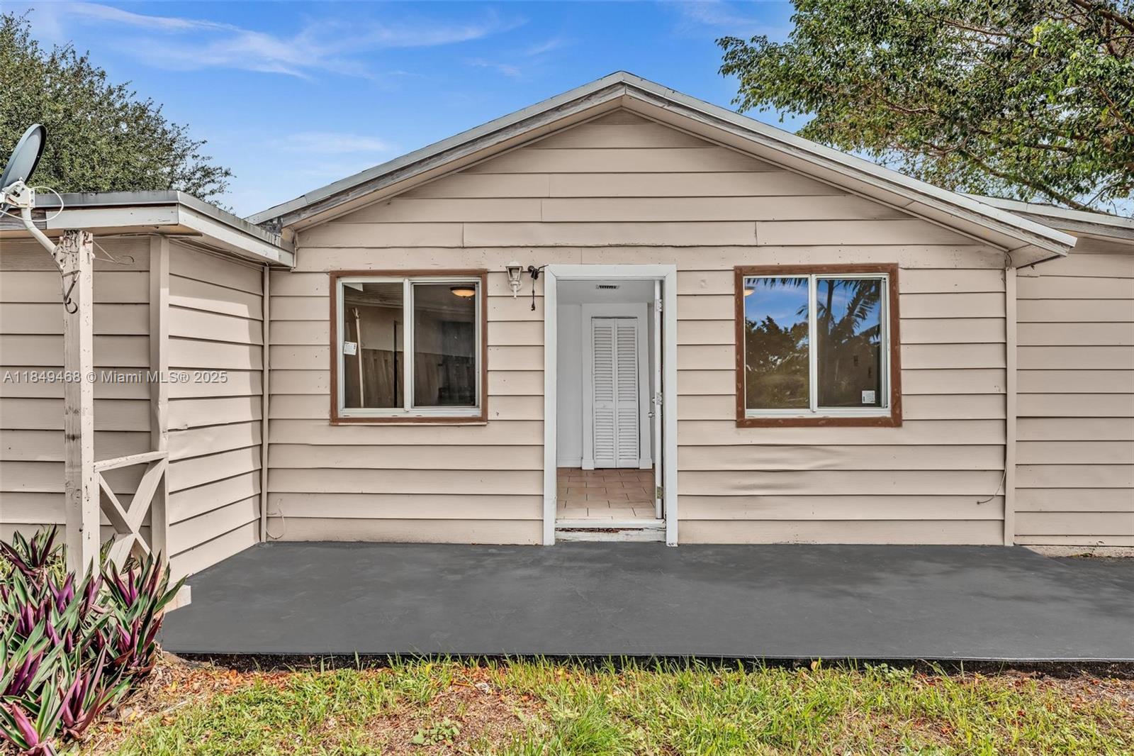 STRATHFORD HEIGHTS - Residential Lease