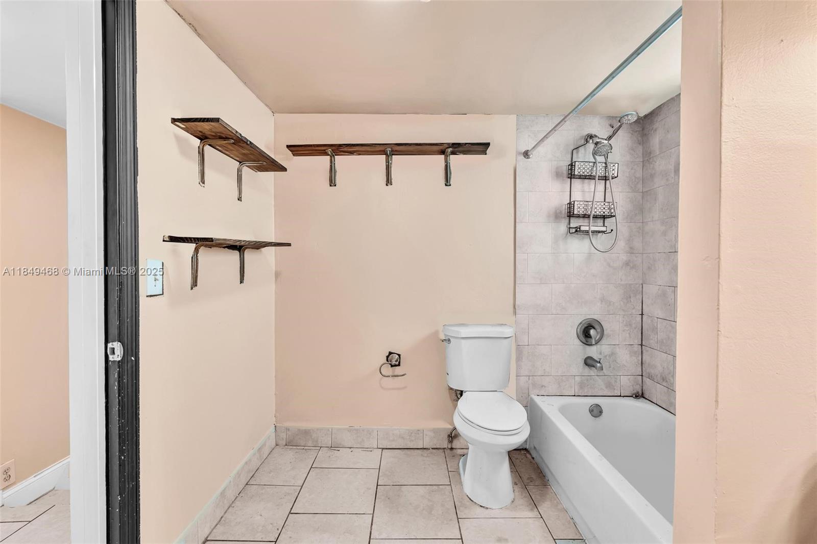 STRATHFORD HEIGHTS - Residential Lease