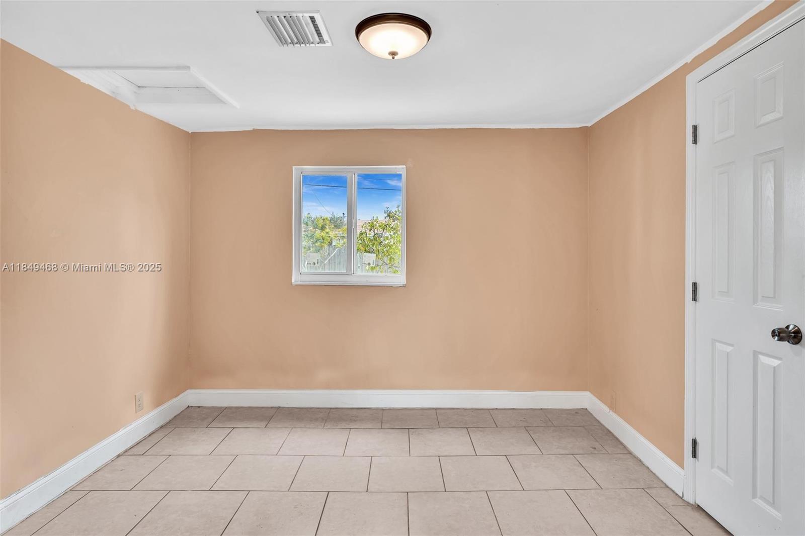 STRATHFORD HEIGHTS - Residential Lease