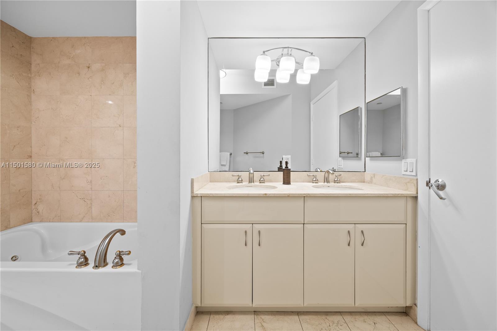 AKOYA CONDO - Residential Lease