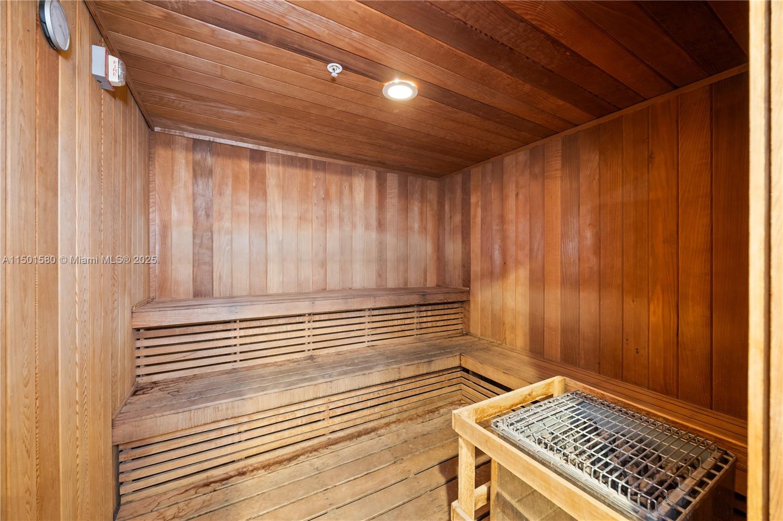 AKOYA CONDO - Residential Lease