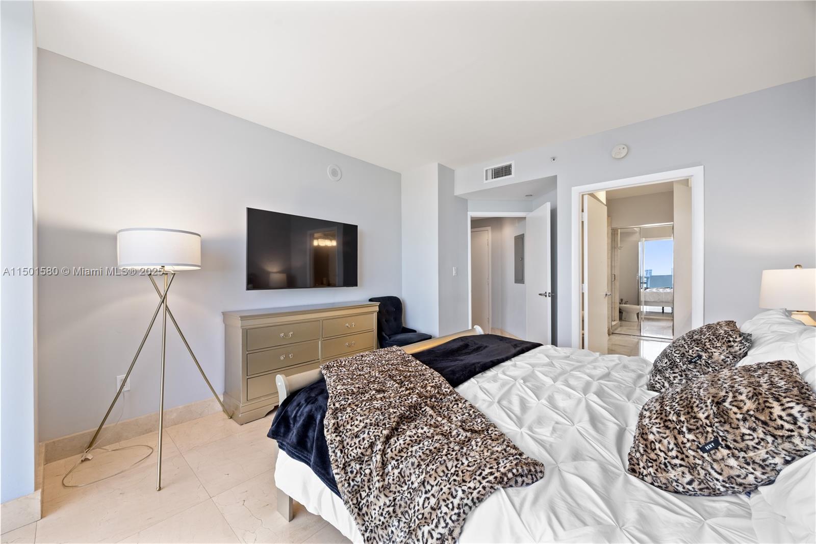 AKOYA CONDO - Residential Lease