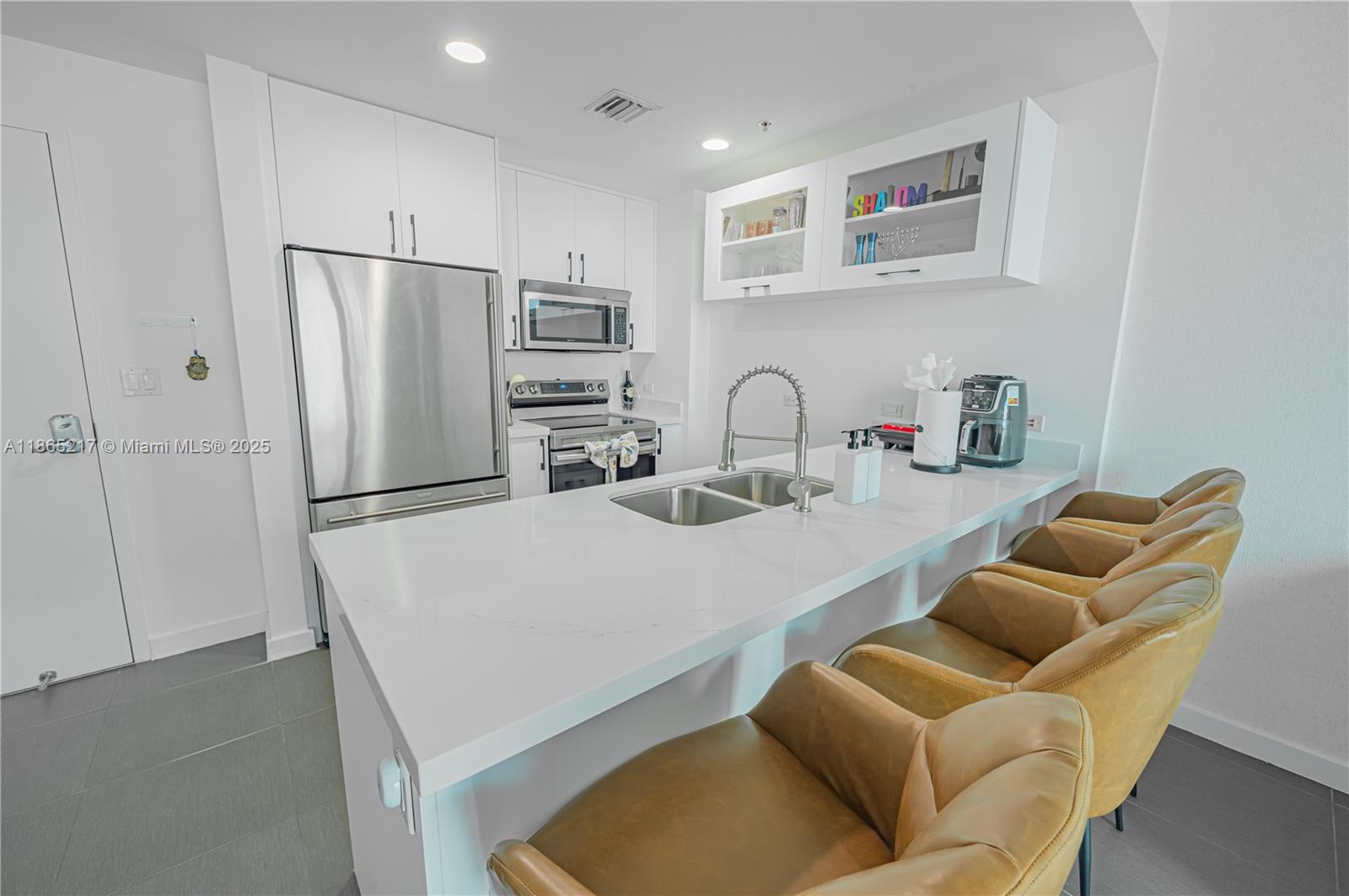 FOUR MIDTOWN MIAMI CONDO - Residential