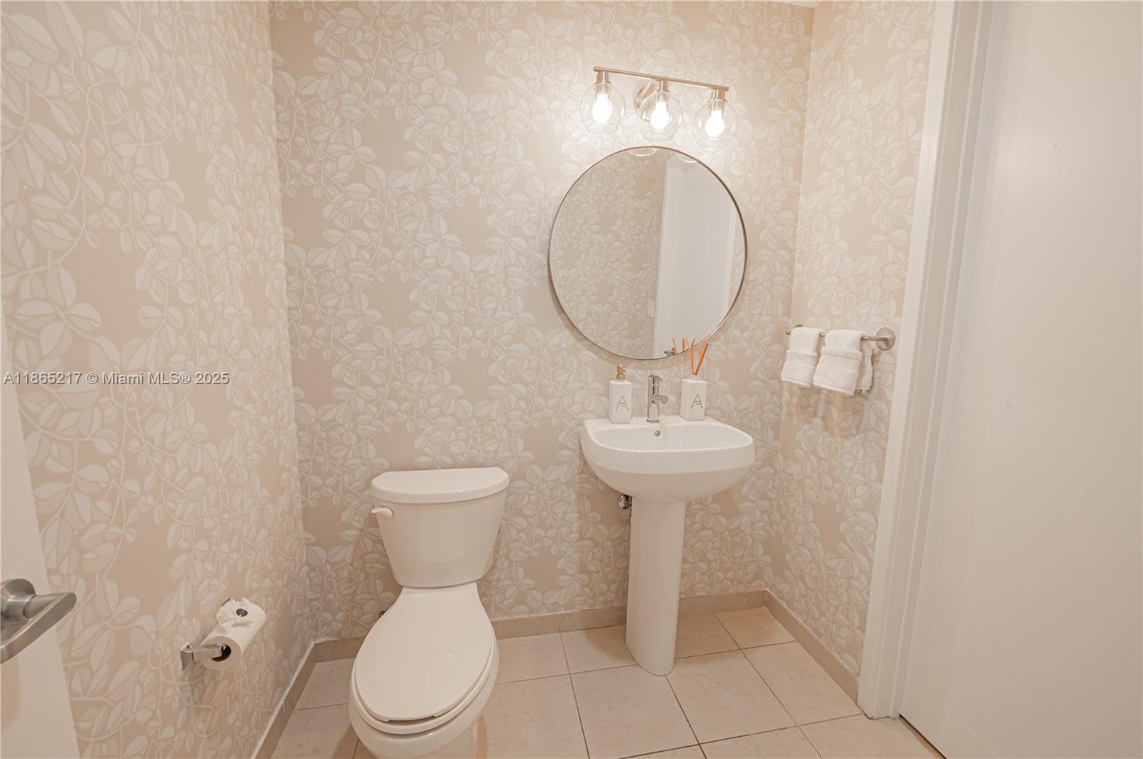 FOUR MIDTOWN MIAMI CONDO - Residential