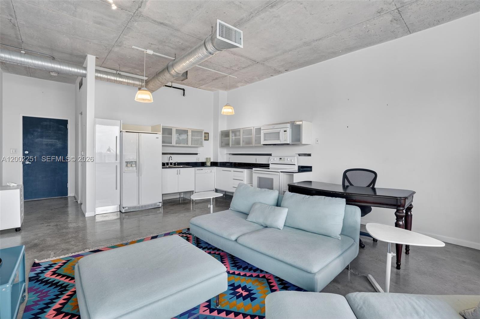 NEO CONDO - Residential Lease