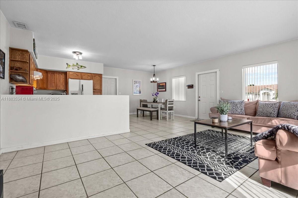 BEL-AIRE HOMES 1ST ADDN - Residential Lease