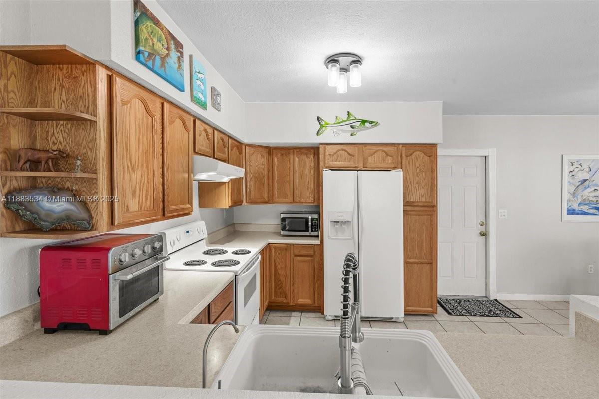 BEL-AIRE HOMES 1ST ADDN - Residential Lease