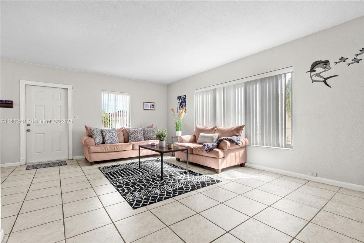 BEL-AIRE HOMES 1ST ADDN - Residential Lease