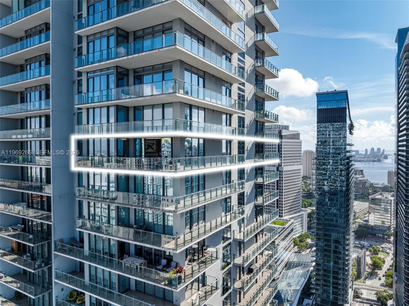 RISE CONDO - Residential