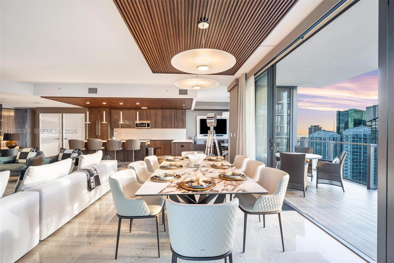 RISE CONDO - Residential