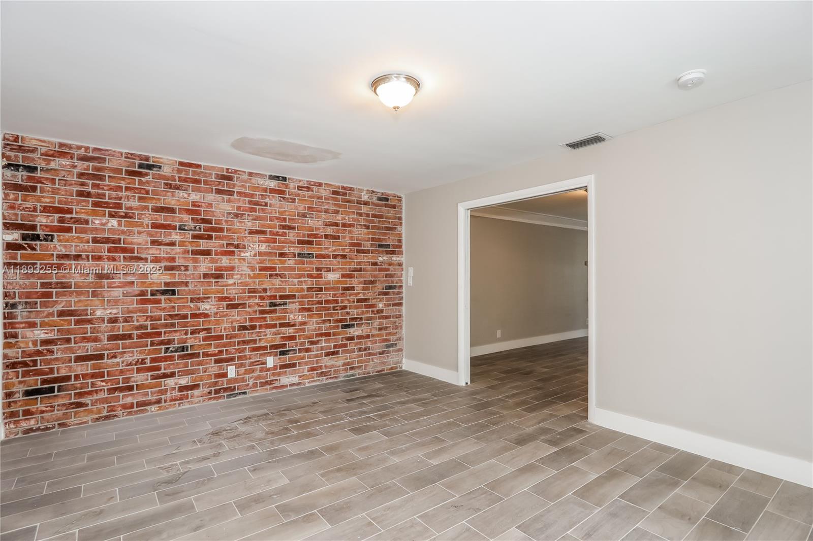 GLENWOOD SUBDIVISION - Residential Lease